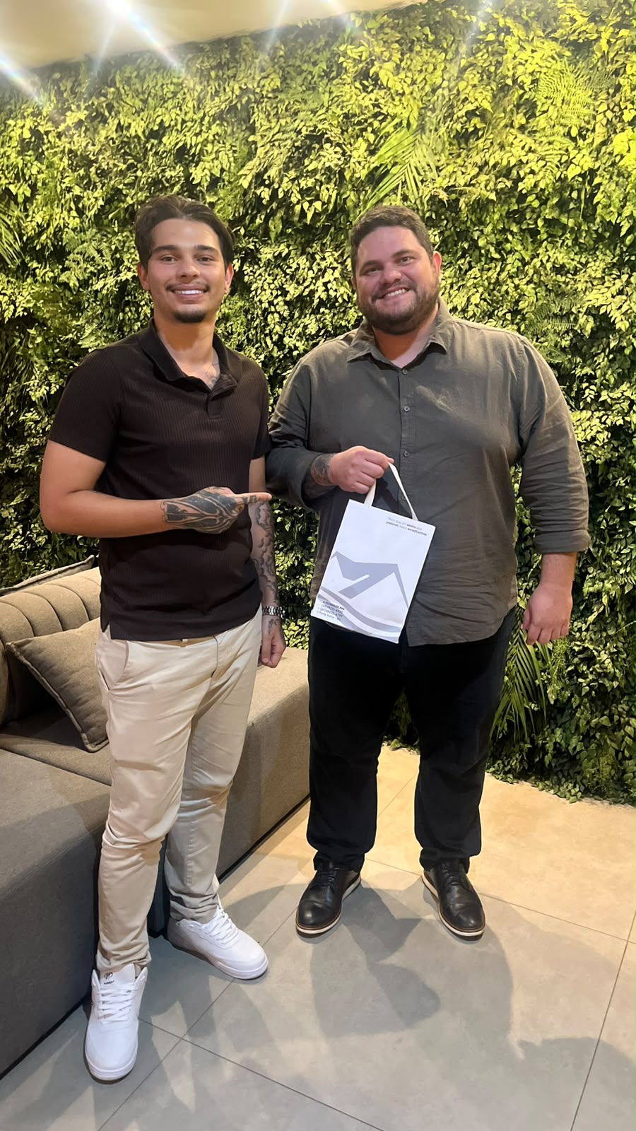 Clientes da Tech House com suas compras — foto 10