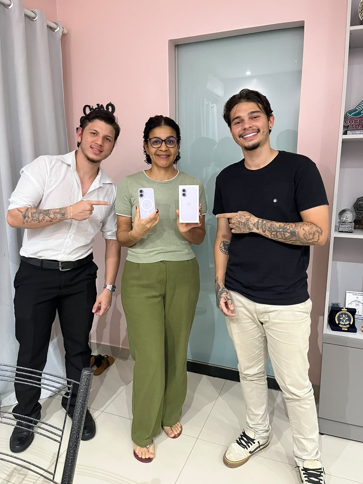 Clientes da Tech House com suas compras — foto 6