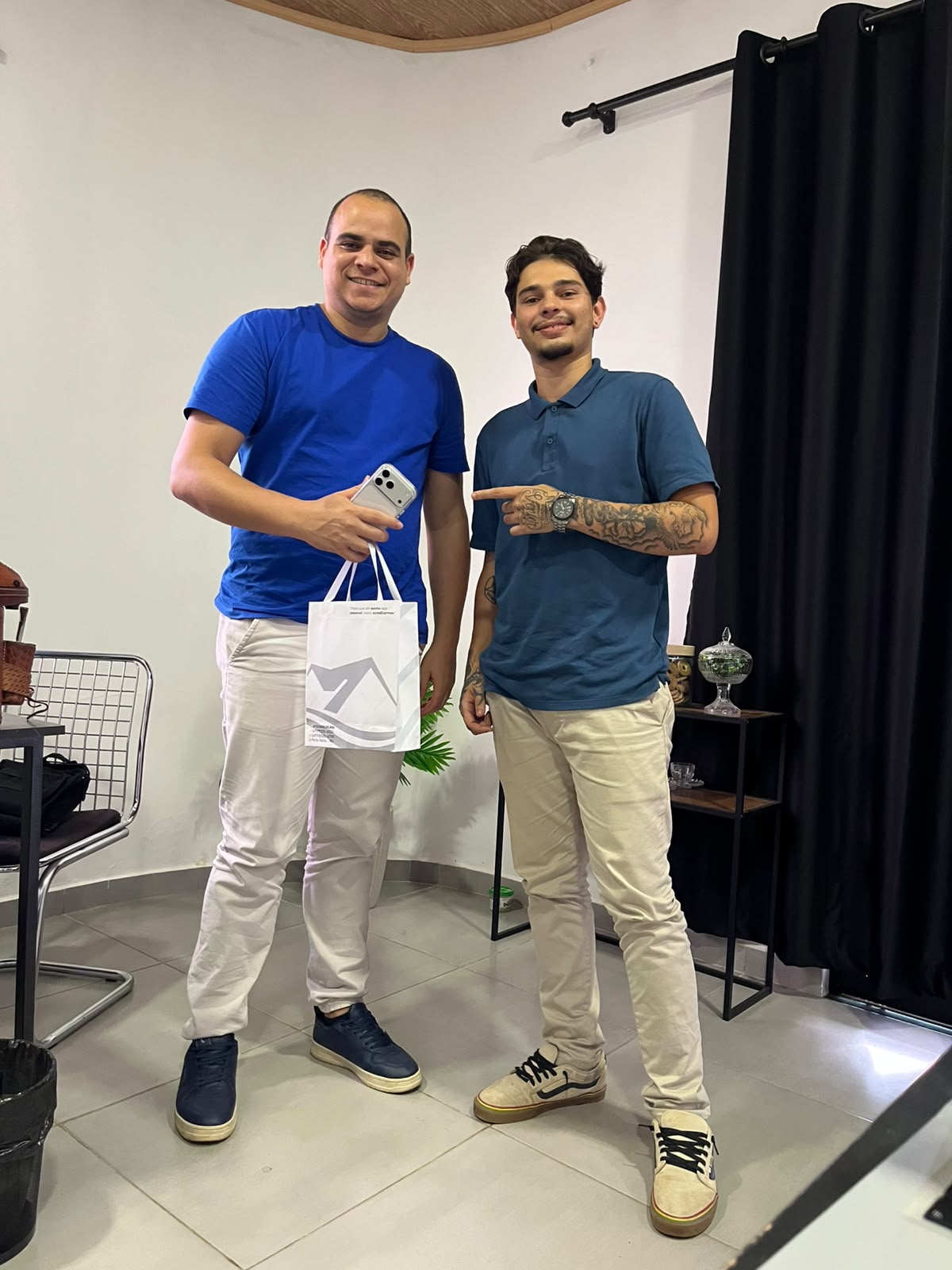 Clientes da Tech House com suas compras — foto 23