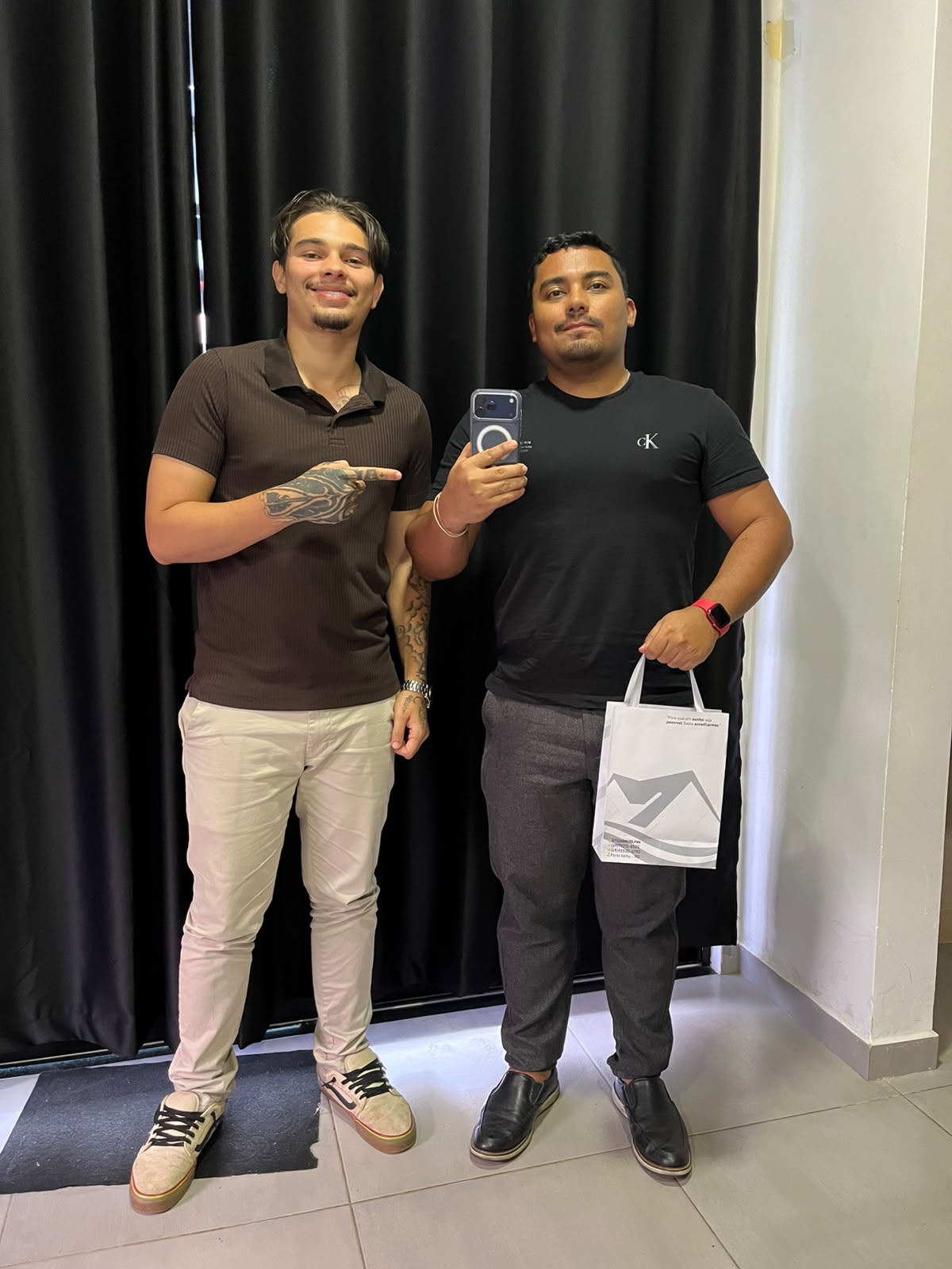 Clientes da Tech House com suas compras — foto 14